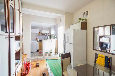 Casa à venda com 300m², 6 quartos e 3 vagasCopa