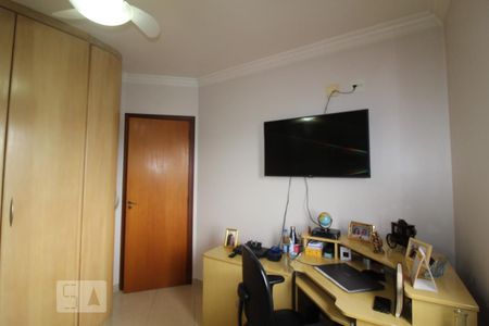 Apartamento à venda com 120m², 3 quartos e 3 vagasQuarto 2
