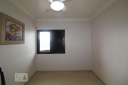 Apartamento à venda com 120m², 3 quartos e 3 vagasQuarto 3