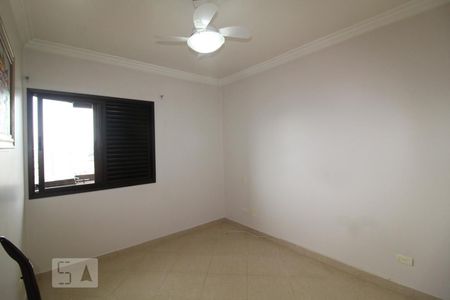 Apartamento à venda com 120m², 3 quartos e 3 vagasQuarto 3