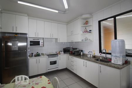 Apartamento à venda com 120m², 3 quartos e 3 vagasCozinha