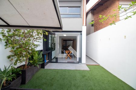 Casa à venda com 170m², 3 quartos e 1 vaga Casa à venda com 170m², 3 quartos e 1 vagaQuintal