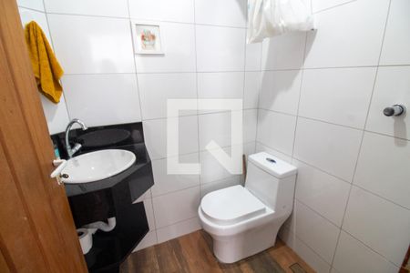 Casa à venda com 170m², 3 quartos e 1 vaga Casa à venda com 170m², 3 quartos e 1 vagaBanheiro 2