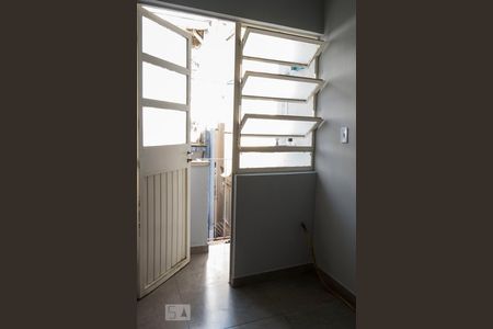 Apartamento para alugar com 47m², 1 quarto e sem vagaÁrea de Serviço
