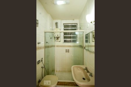 Banheiro  de apartamento para alugar com 1 quarto, 45m² em Copacabana, Rio de Janeiro