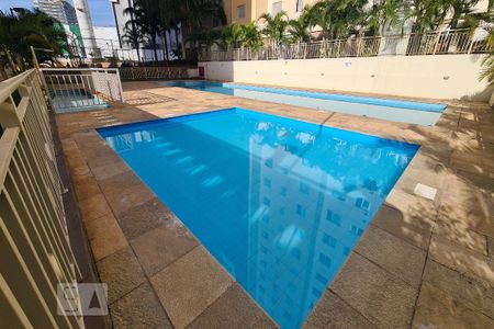 Apartamento para alugar com 49m², 2 quartos e 1 vaga Apartamento para alugar com 49m², 2 quartos e 1 vagaÁrea Comum - Piscina