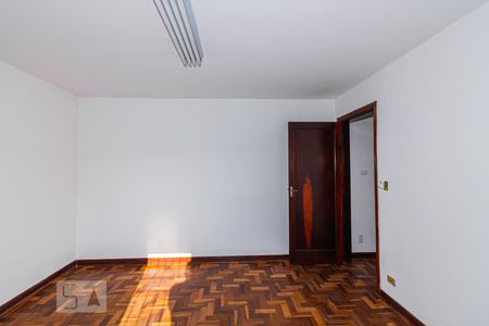 QUARTO 1 de casa para alugar com 3 quartos, 180m² em Vila dos Remédios, São Paulo