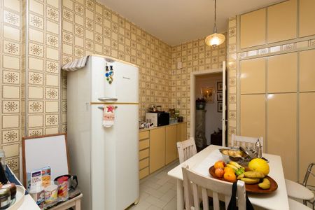 Apartamento à venda com 126m², 3 quartos e sem vaga Apartamento à venda com 126m², 3 quartos e sem vagaCozinha
