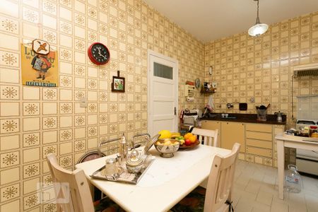 Cozinha de apartamento para alugar com 3 quartos, 126m² em Cerqueira César, São Paulo