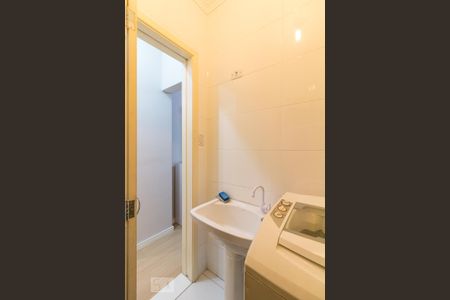 Casa à venda com 198m², 3 quartos e 2 vagasBanheiro quarto 3 suíte