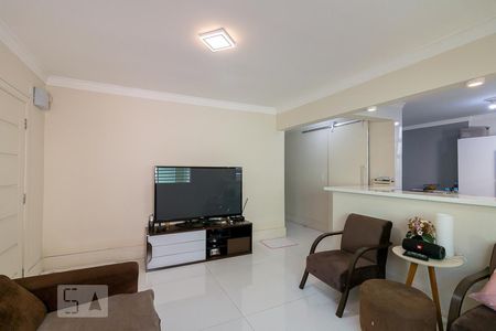 Sala de casa à venda com 3 quartos, 198m² em Vila Galvão, Guarulhos