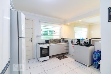 Casa à venda com 198m², 3 quartos e 2 vagasCozinha