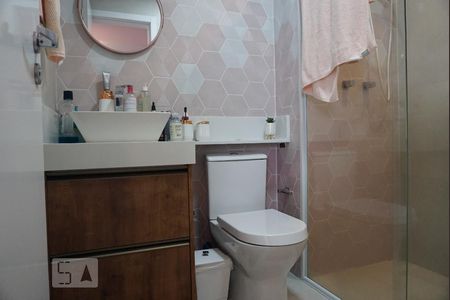 Apartamento à venda com 120m², 2 quartos e 2 vagasBanheiro da Suíte 1