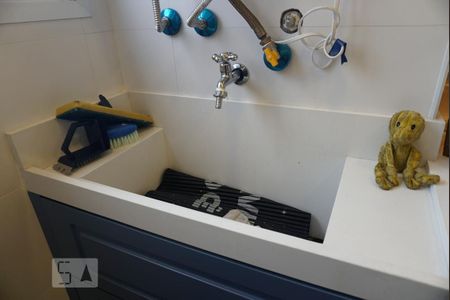 Apartamento à venda com 120m², 2 quartos e 2 vagasLavanderia