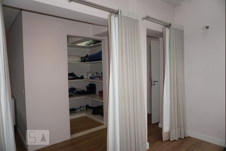Apartamento à venda com 120m², 2 quartos e 2 vagasEspaço da Suíte 1
