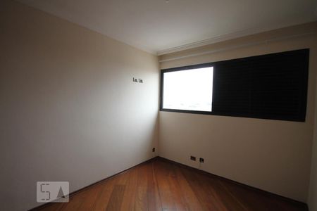 Apartamento à venda com 150m², 3 quartos e 2 vagasQuarto 2