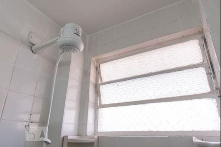 Apartamento à venda com 52m², 2 quartos e sem vaga Apartamento à venda com 52m², 2 quartos e sem vagaChuveiro