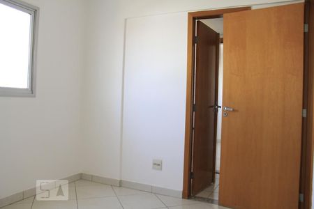 Quarto de apartamento para alugar com 3 quartos, 96m² em Residencial Eldorado, Goiânia