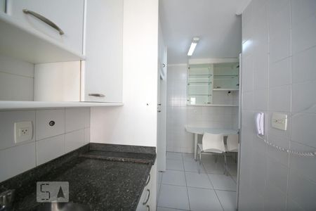 Apartamento para alugar com 85m², 3 quartos e 2 vagasCozinha 