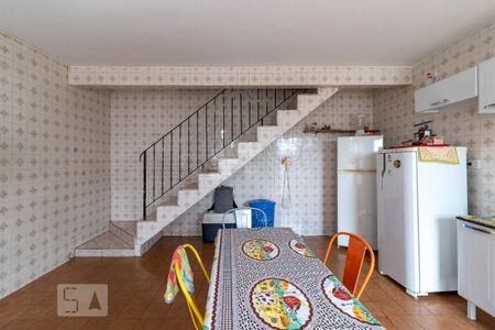 Casa à venda com 140m², 3 quartos e 6 vagasCozinha