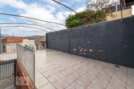 Casa à venda com 140m², 3 quartos e 6 vagasVaranda