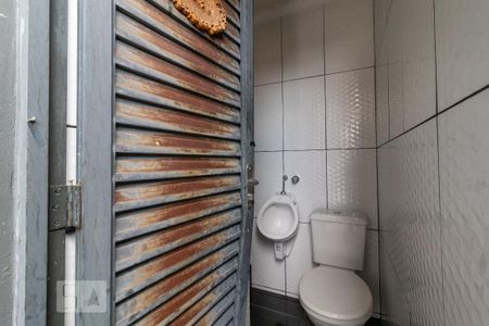 Lavabo de casa à venda com 3 quartos, 140m² em Vila Cruz das Almas, São Paulo