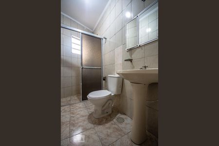 Casa à venda com 199m², 3 quartos e 4 vagasBanheiro 2