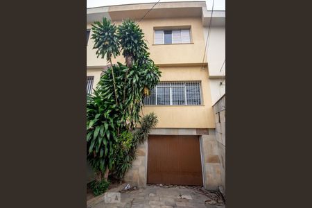 Casa à venda com 199m², 3 quartos e 4 vagasFachada