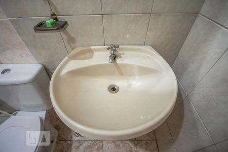 Casa à venda com 199m², 3 quartos e 4 vagasBanheiro 2