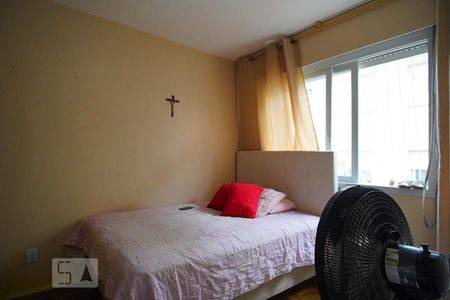 Quarto de apartamento à venda com 1 quarto, 42m² em Jardim Leopoldina, Porto Alegre