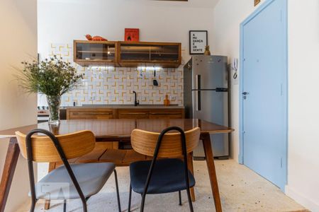 Sala - Mesa com Cadeiras de apartamento à venda com 1 quarto, 45m² em Vila Buarque, São Paulo