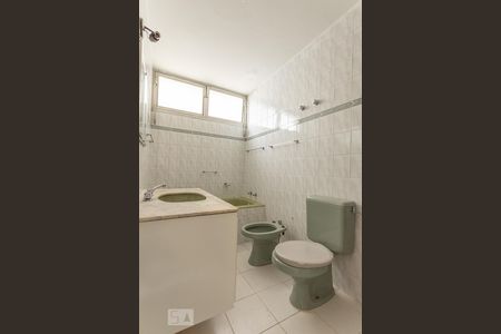 Apartamento à venda com 132m², 3 quartos e 1 vagaBanheiro Suíte