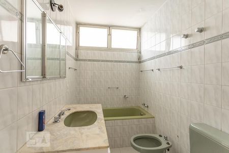 Apartamento à venda com 132m², 3 quartos e 1 vagaBanheiro Suíte