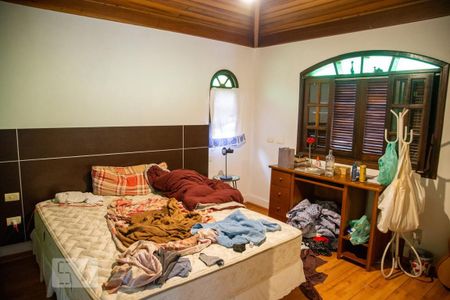 Casa à venda com 347m², 6 quartos e 3 vagassuíte 3