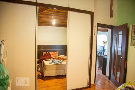 Casa à venda com 347m², 6 quartos e 3 vagassuíte 3