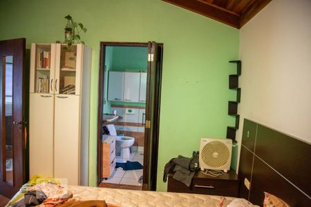 Casa à venda com 347m², 6 quartos e 3 vagassuíte 3