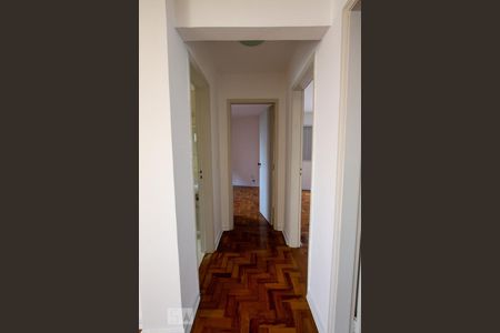 Corredor de apartamento para alugar com 3 quartos, 106m² em Perdizes, São Paulo