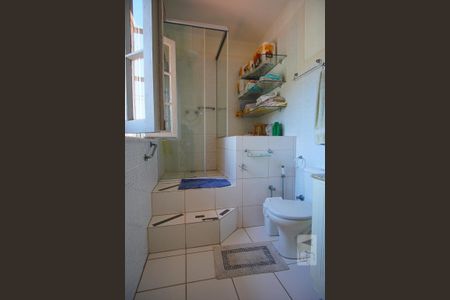 Casa à venda com 370m², 3 quartos e 6 vagasBanheiro