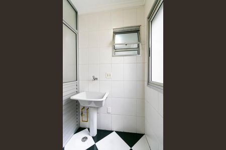 Apartamento para alugar com 58m², 2 quartos e 1 vagaÁrea de Serviço