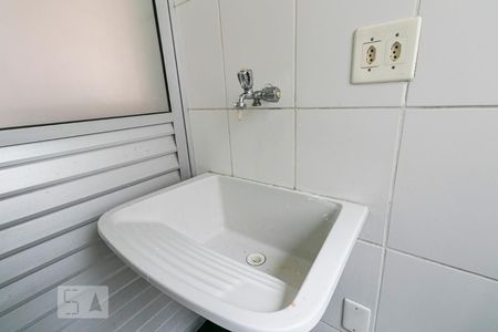 Apartamento para alugar com 58m², 2 quartos e 1 vagaÁrea de Serviço