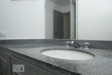 Apartamento à venda com 70m², 2 quartos e 1 vagaBanheiro da Suíte