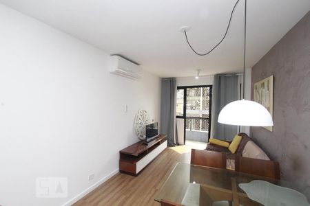 Sala de apartamento para alugar com 2 quartos, 70m² em Flamengo, Rio de Janeiro