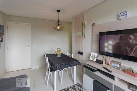 Sala de apartamento para alugar com 2 quartos, 46m² em Parque Jambeiro, Campinas