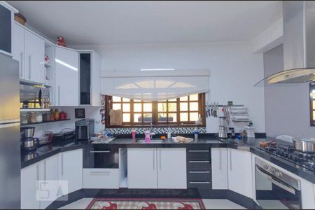 Casa à venda com 164m², 3 quartos e 2 vagasCozinha