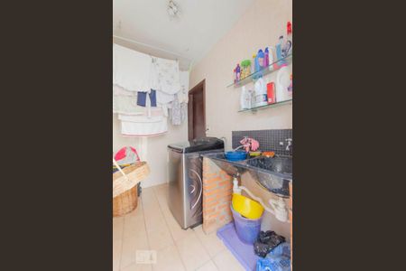 Casa à venda com 164m², 3 quartos e 2 vagasÁrea de Serviço