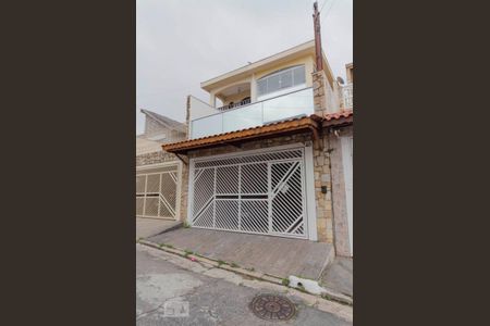 Casa à venda com 164m², 3 quartos e 2 vagasFachada