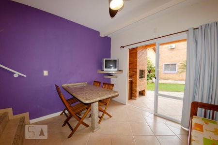 Sala de apartamento para alugar com 2 quartos, 100m² em Ingleses do Rio Vermelho, Florianópolis