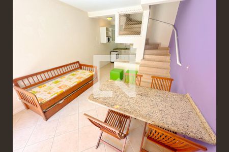 Sala de apartamento para alugar com 2 quartos, 100m² em Ingleses do Rio Vermelho, Florianópolis