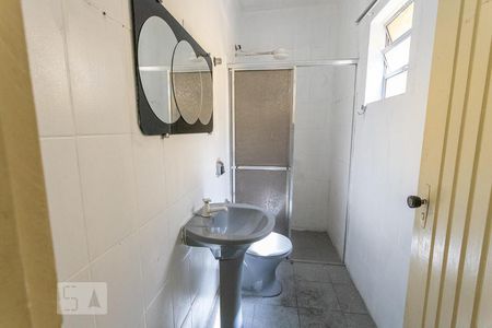Casa à venda com 50m², 2 quartos e 1 vaga Casa à venda com 50m², 2 quartos e 1 vagaBanheiro