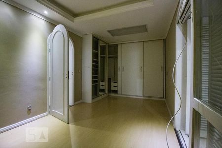 Quarto de casa à venda com 3 quartos, 435m² em São João, Porto Alegre